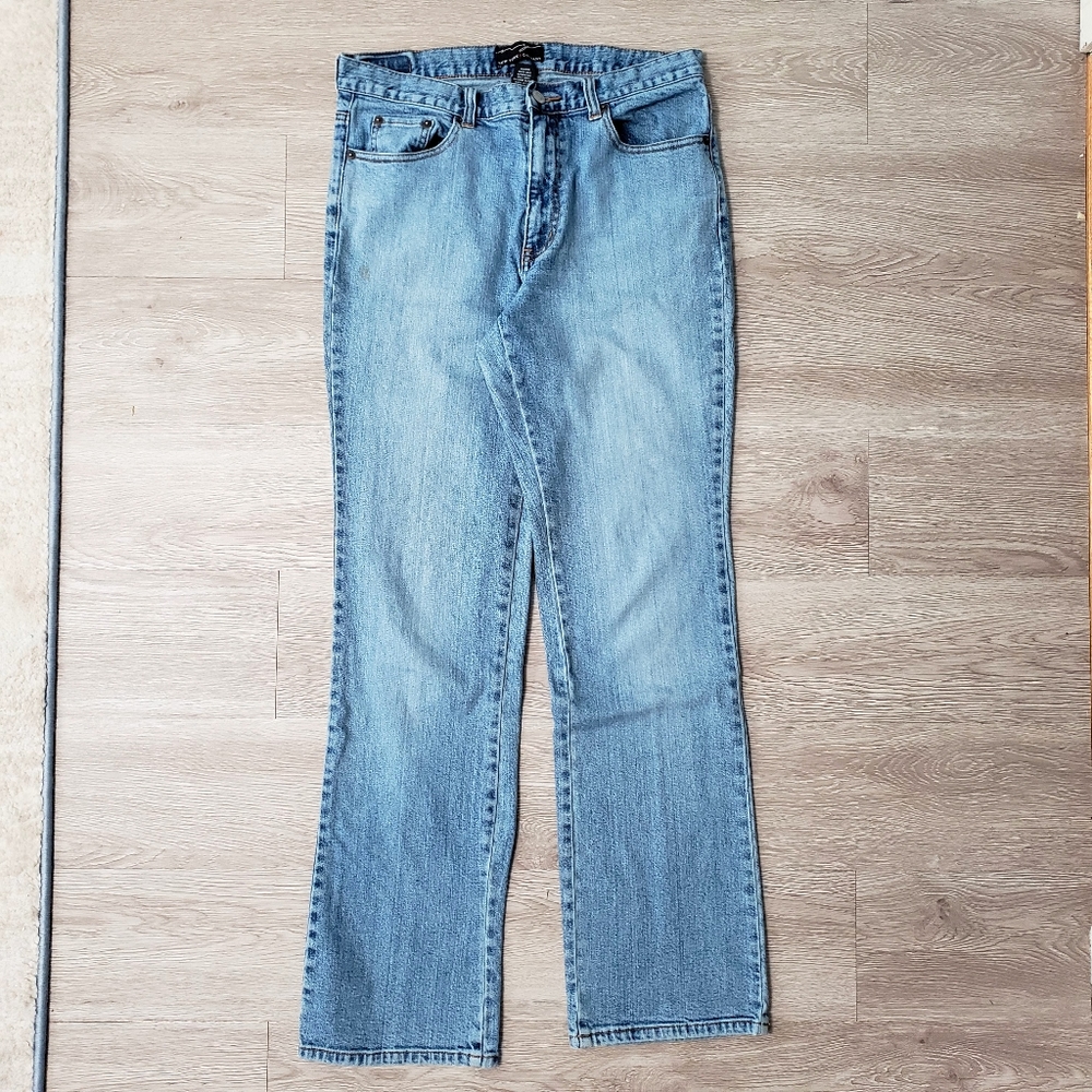 Vintage 90s NY size 8 straight leg demin jeans light blue Y2K classic stretch